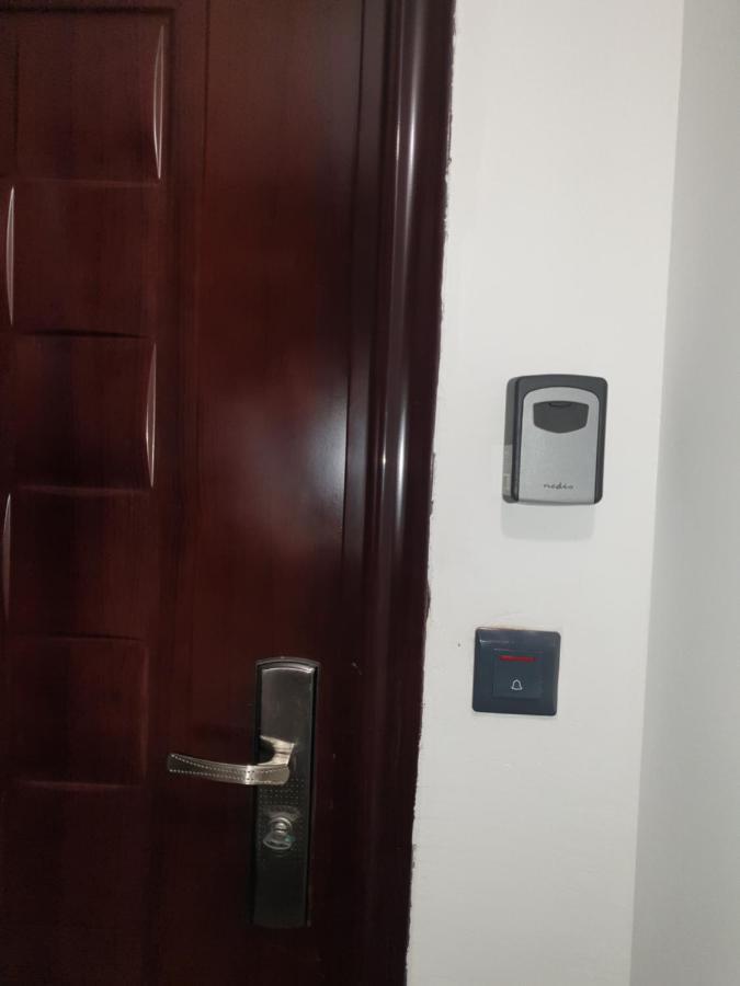 Sweet Basement Suteren Apartments Parking 5 Euro Skopje Esterno foto