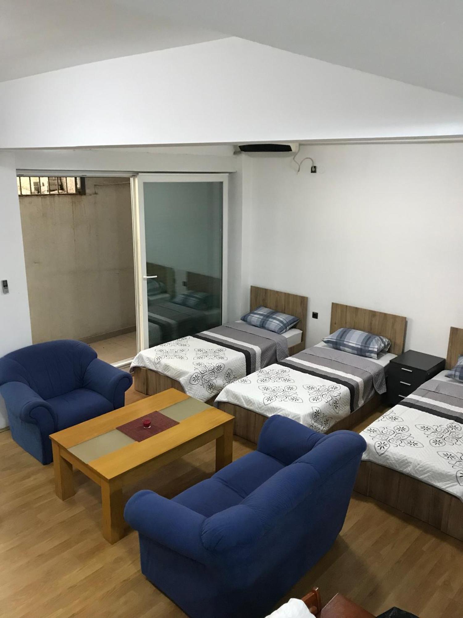 Sweet Basement Suteren Apartments Parking 5 Euro Skopje Esterno foto